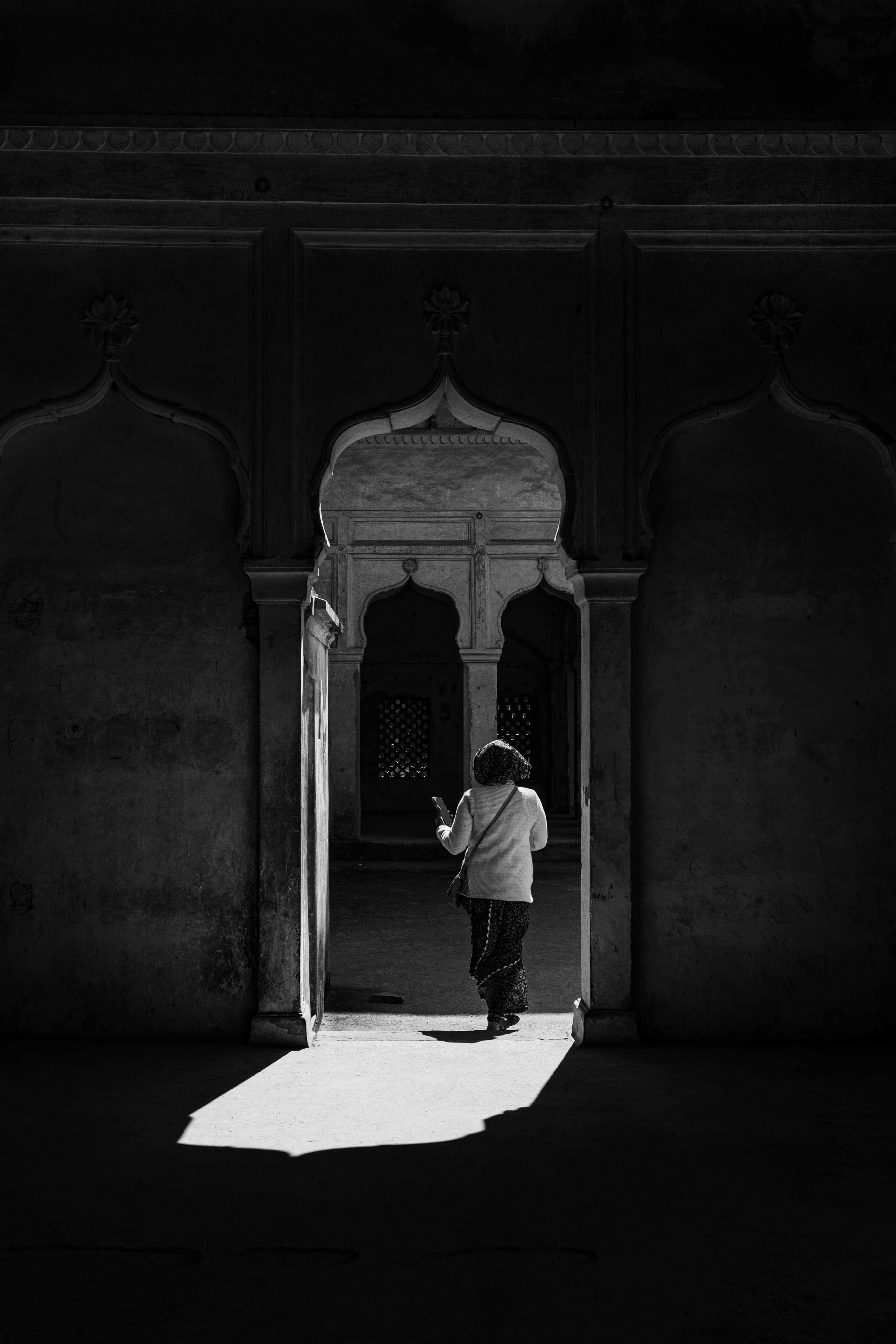 Moments Between Arches