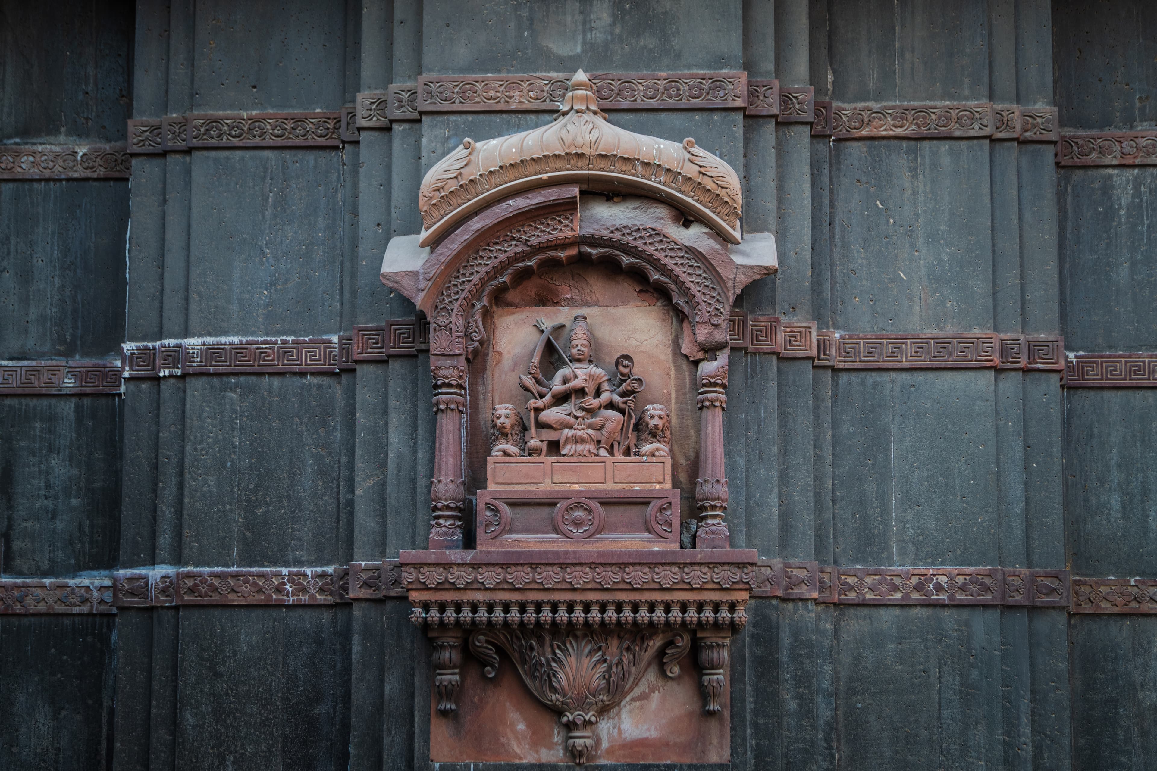 The Stone That Roars