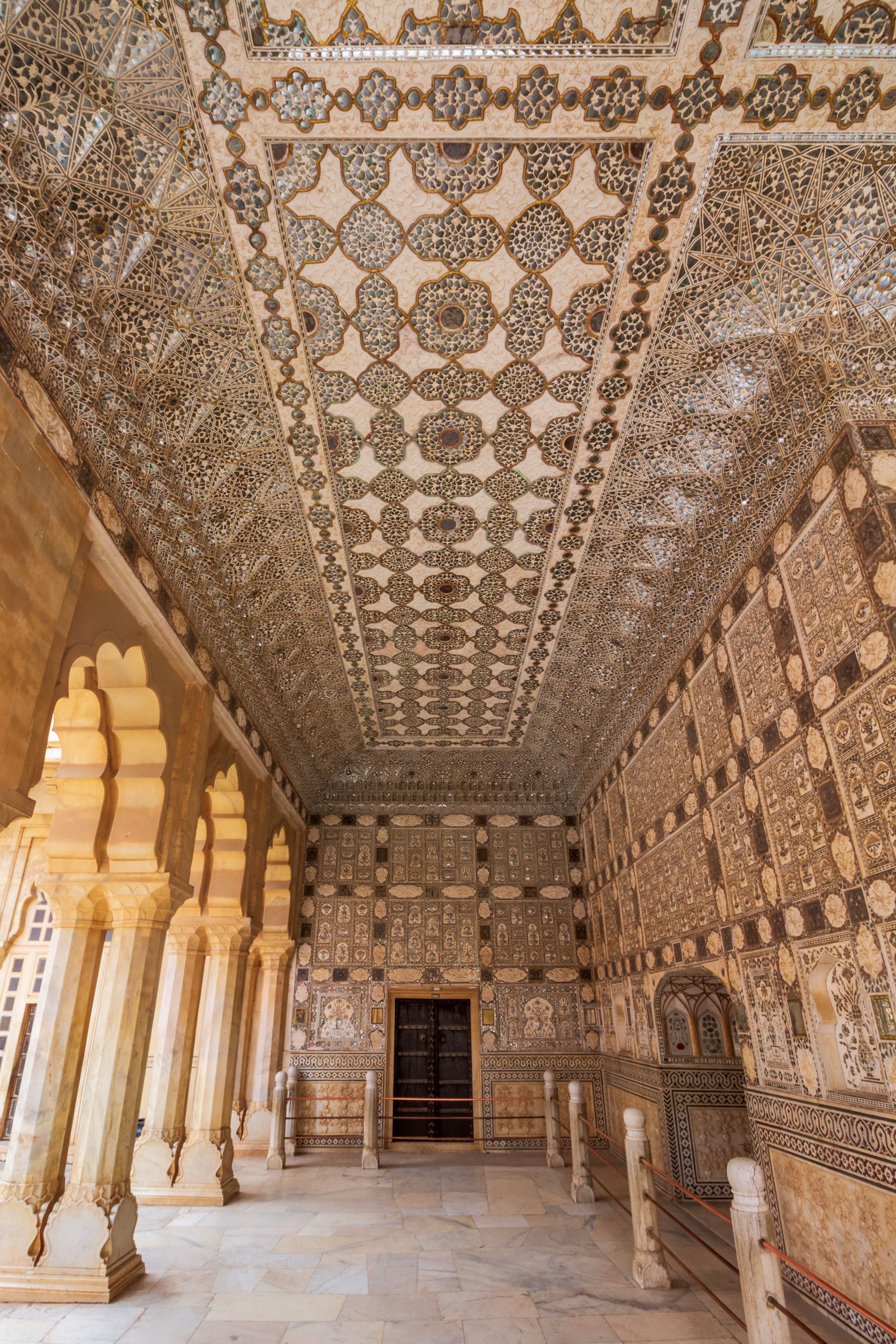 Sheesh Mahal’s Mirrored Splendor at Amer Fort