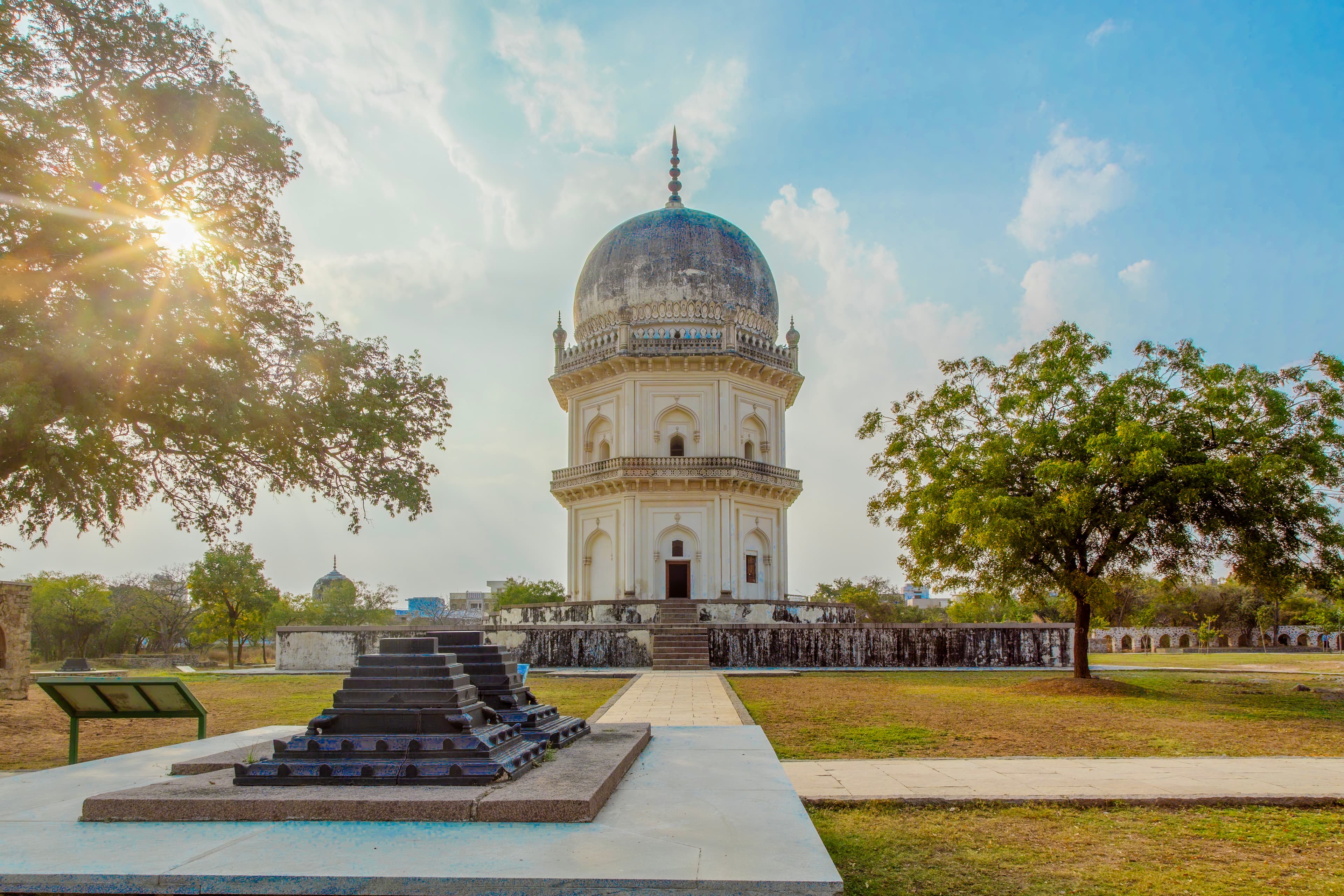 Sun-Kissed Tomb of Qutb Shahi Dynasty