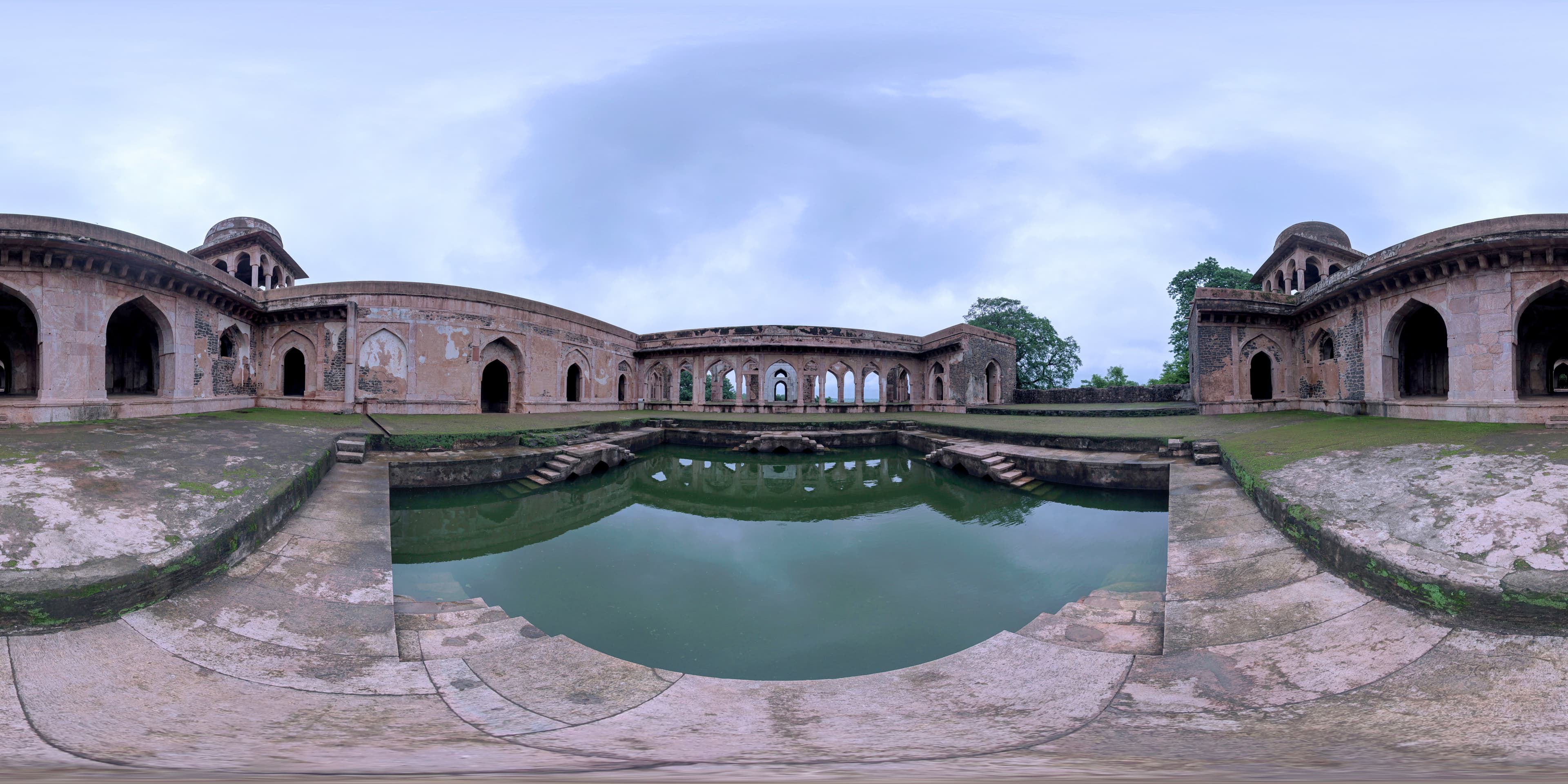 Reflections of Royal Solitude