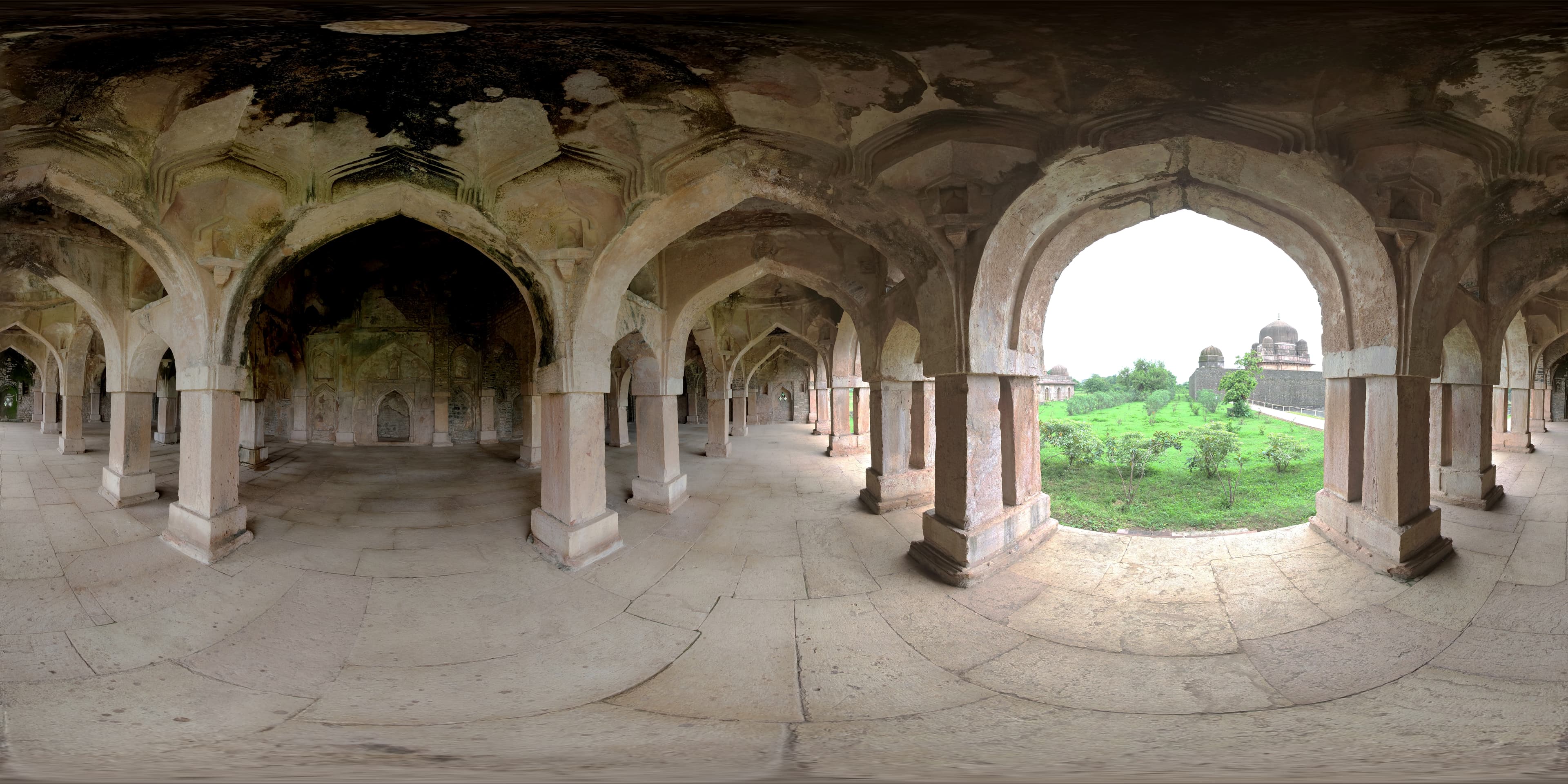 Vaults of Silence: Inside Dariya Khan’s Arches