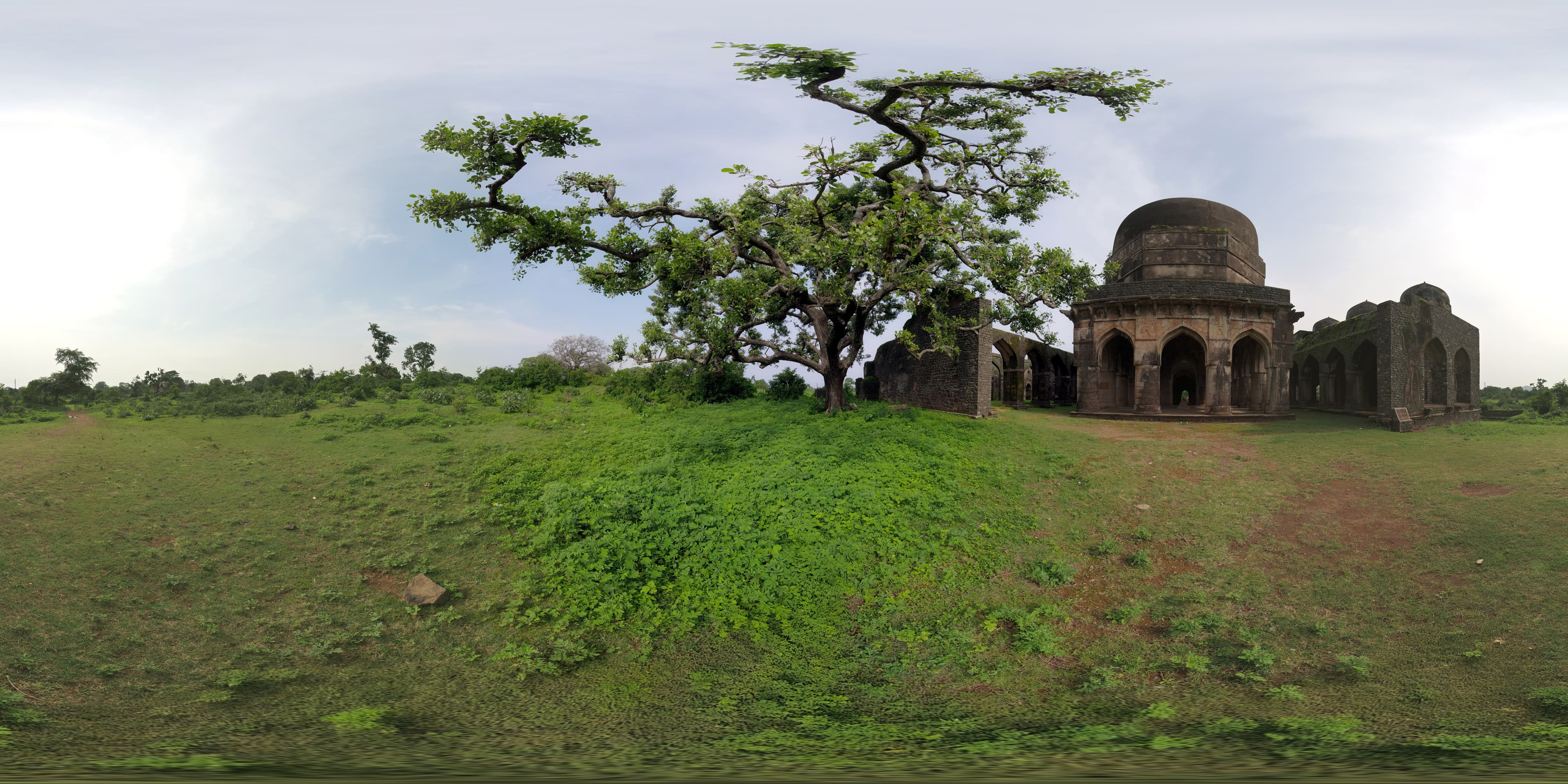 Stone & Silence: The Forgotten Dome of Mandu