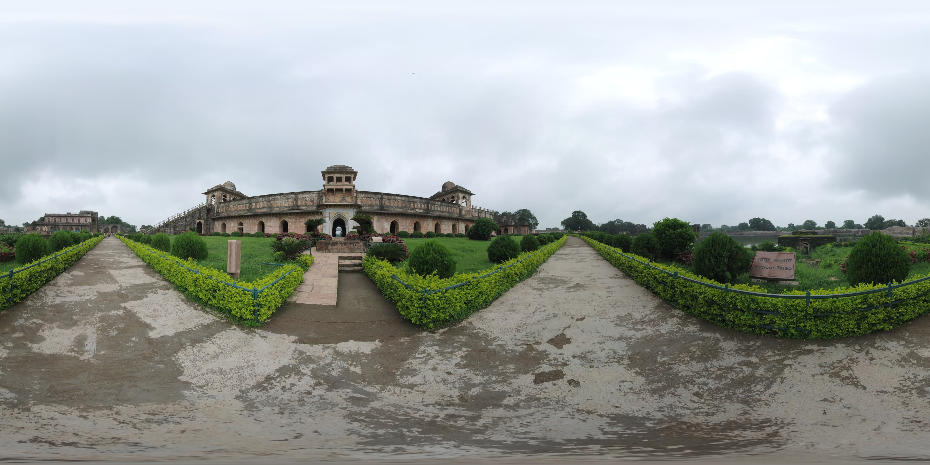 Symmetry & Serenity The Walk to Jahaz Mahal
